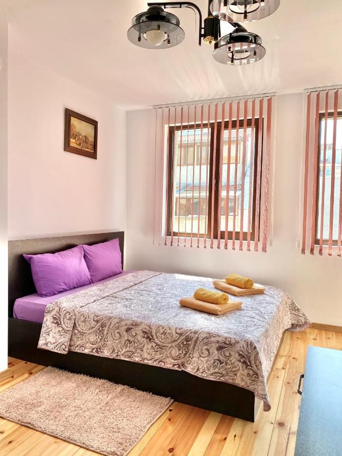 Bright Central Studio For 4 In Burgas Exterior photo