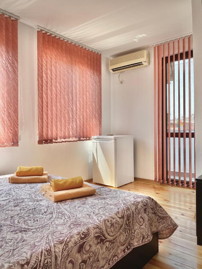 Bright Central Studio For 4 In Burgas Exterior photo